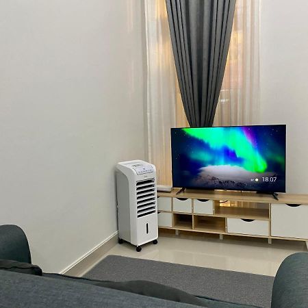 Villa Ku Villa Mu Semarang Bagian luar foto