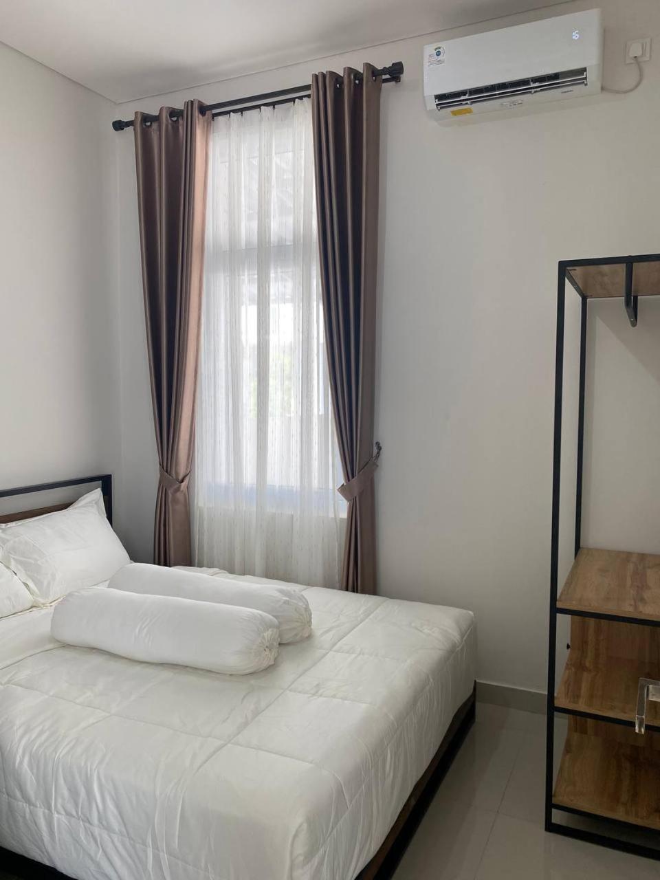Villa Ku Villa Mu Semarang Bagian luar foto